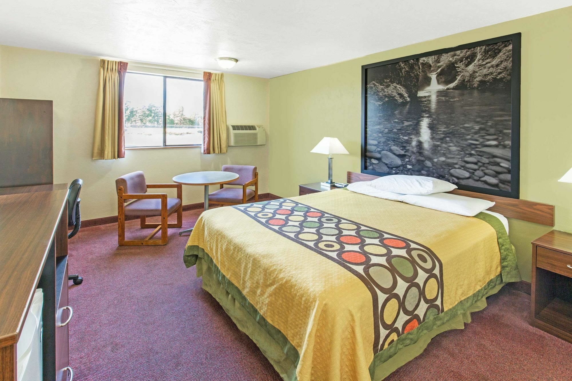 Hotel Super 8 By Wyndham Salem Zewnętrze zdjęcie